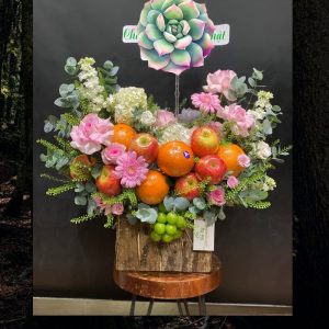 Giỏ Hoa Trái Cây Mix Hoa Tươi Tông Hồng – Món Quà Ngọt Ngào Khiến Người Yêu Tan Chảy